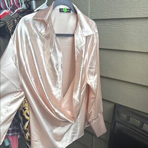Men’s Elegant Satin Blouse in Light Pink